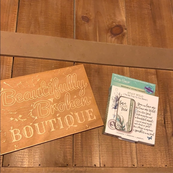 Warm Human wearable aromatherapy - Picture 1 of 3